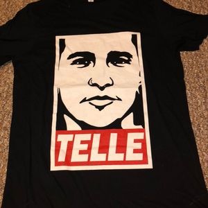 Telle Smith T-shirt (the word alive)